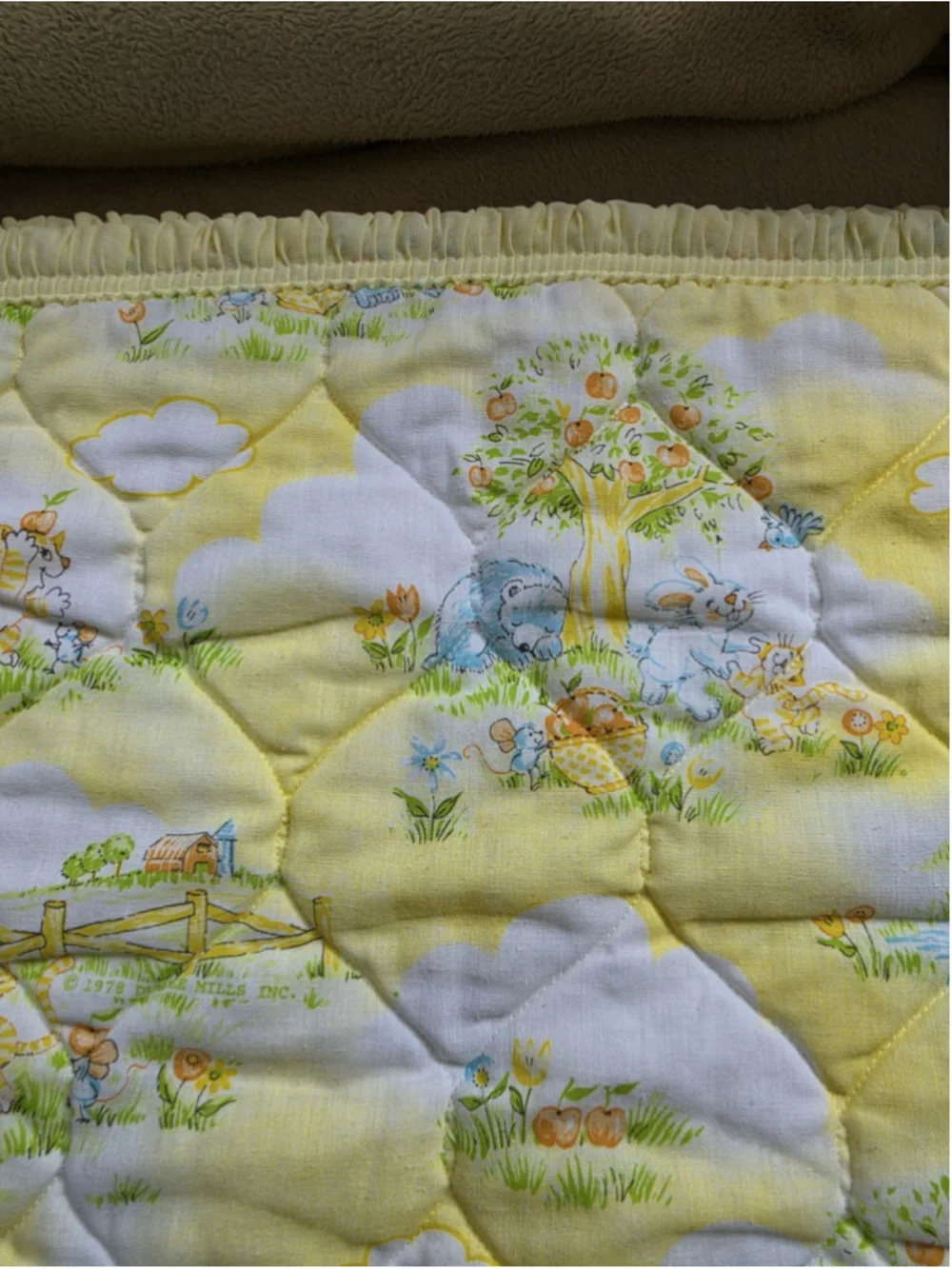 Vintage 1978 Dundee Chix 